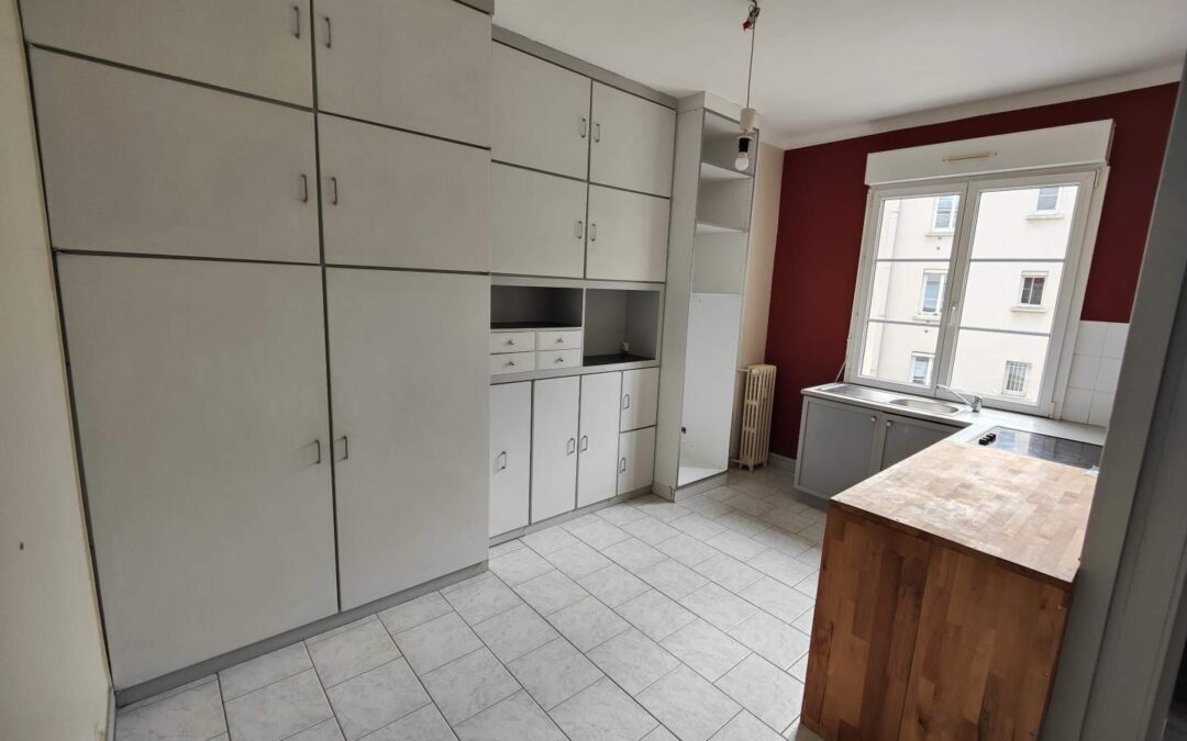 Appartement d’habitation T2 – RENNES CENTRE RENNES – réf 097/1754